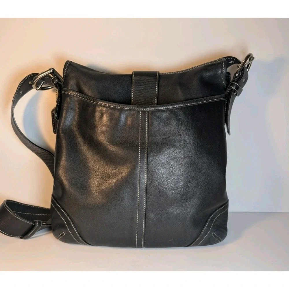 VTG COACH Soho Black Leather Shoulder Bag Crossbody Purse Buckle Adjust Strap